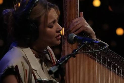 Бандуристка Марина Круть виступила на легендарній американській радіостанції KEXP