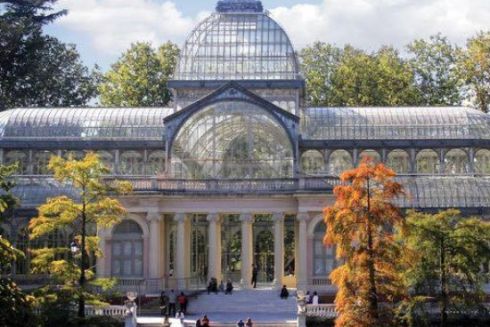 У «Добропарку» хочуть відбудувати зруйновану рф резиденцію Доброчара. Шукають архітекторів