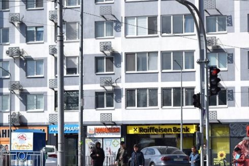 У Києві протягом 2024 року зробили безбарʼєрними 32 світлофори