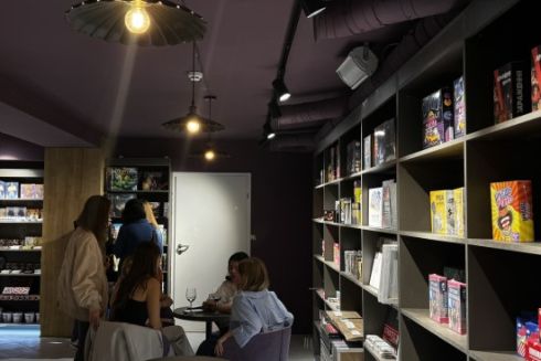 У Києві запрацювала найбільша книгарня мережі &ldquo;КнигоЛенд&rdquo;: що там є