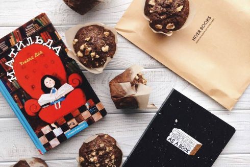 На Подолі відкрили книжковий магазин з кав'ярнею