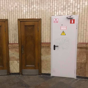 «Киевский метрополитен» не получал разрешения на демонтаж оригинальных дверей на «Арсенальной»