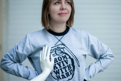 Світшоти та шорти з «Окна во двор» і UaMade