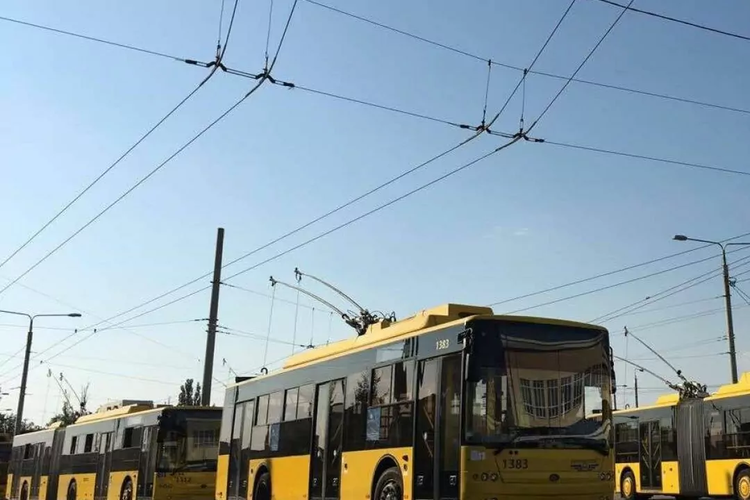 У Києві відновили рух трьох маршрутів громадського транспорту: які саме