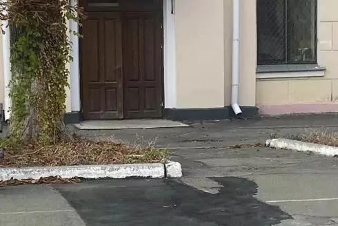 Біля "Могилянки" на Подолі заасфальтували археологічний розкоп: подробиці