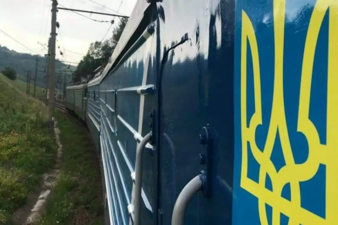 Із Києва, Дніпра, Ізюма й Харкова: &laquo;Укрзалізниця&raquo; призначила додаткові потяги до Львова