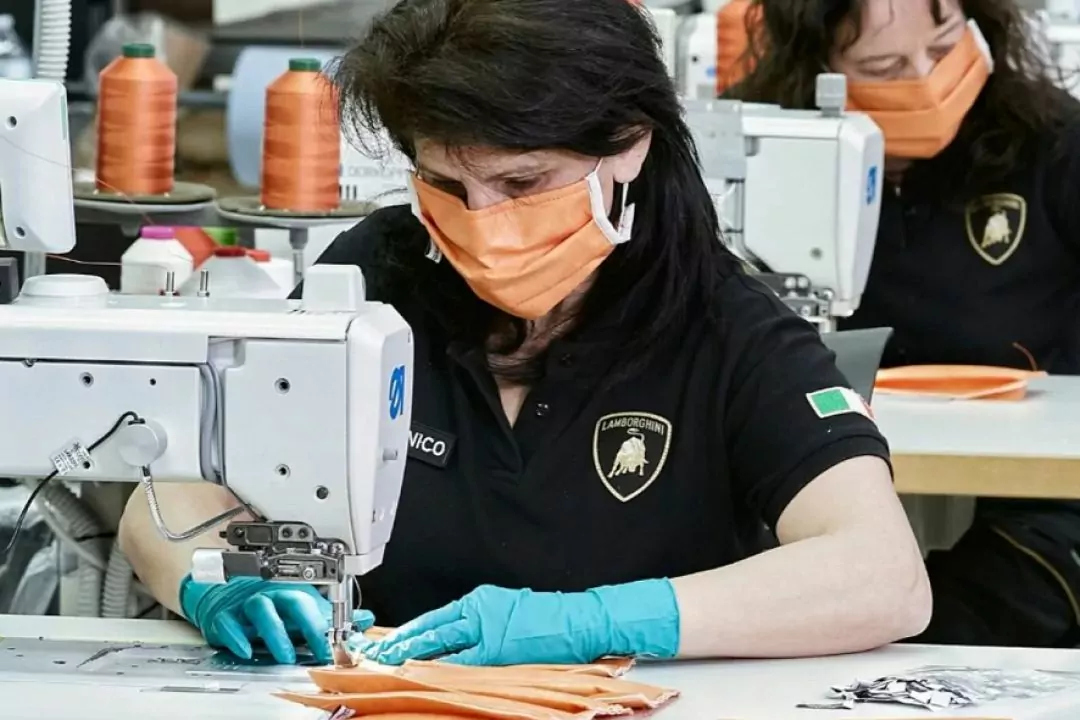 Lamborghini буде виробляти захисні маски для медиків