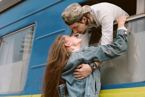 Українська фотографка випустила фотокнигу про «Укрзалізницю»