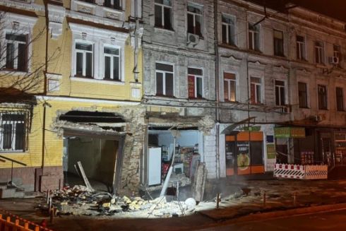 Дві історичні будівлі біля Центрального залізничного вокзалу постраждали через прорив тепломереж