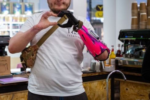 У Києві працює інклюзивна кавʼярня Tytanovi &mdash; її відкрив ветеран Федір Самбурський