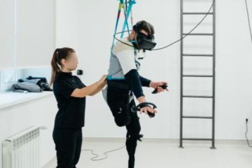 Український VR-тренажер для реабілітації військових отримав нагороду в Давосі