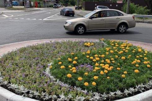 На Дарниці облаштували нову кільцеву розв’язку