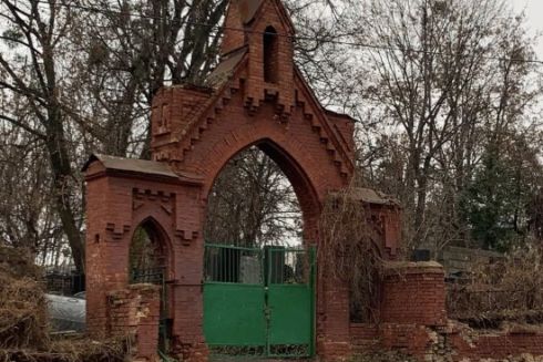 Кияни закликають зберегти історичну огорожу Байкового кладовища – петиція