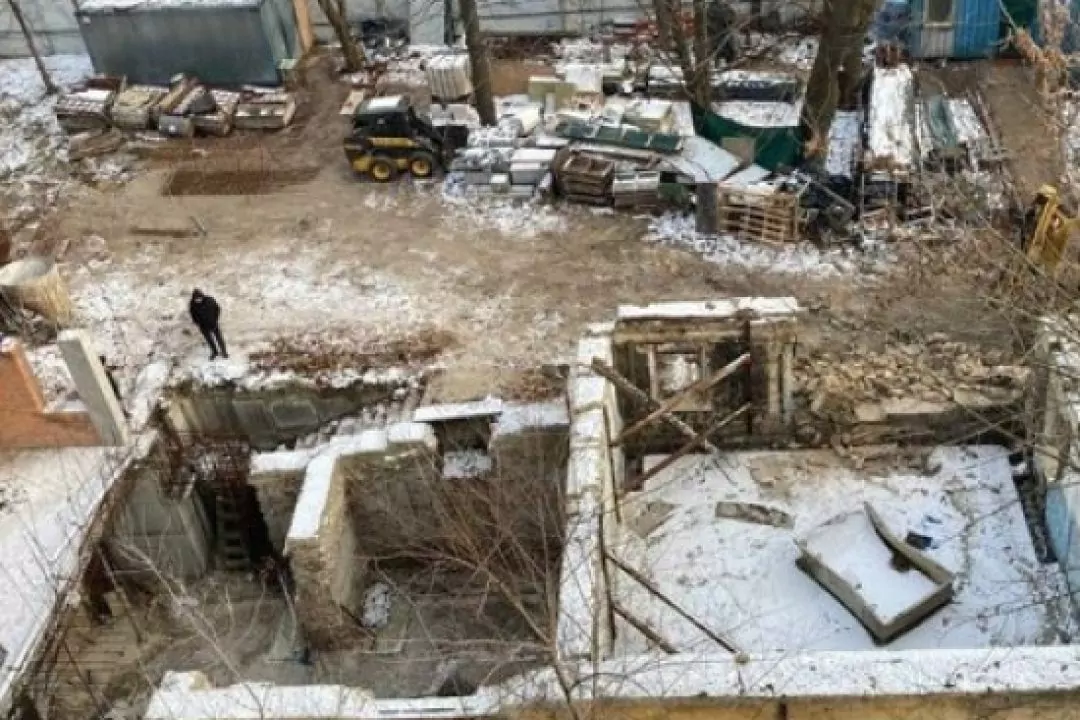 Забудовник відновив будівництво офісу на місці фундаментів палацу Кирила Розумовського