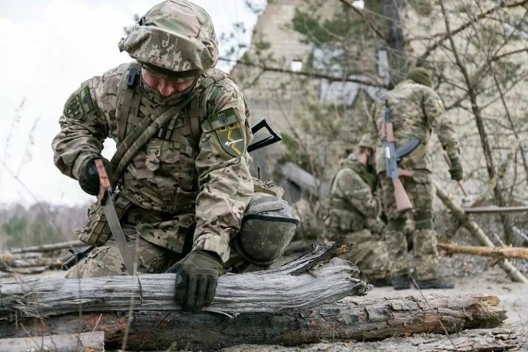 Як війна змінила киян: історії тих, хто захищає своє місто та волонтерить на війні