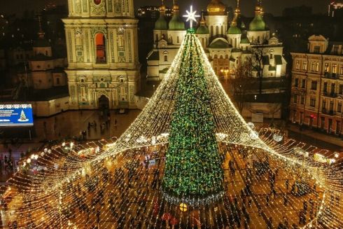 Масових заходів у центрі Києва на новорічні свята не буде: чи планують встановлювати ялинку