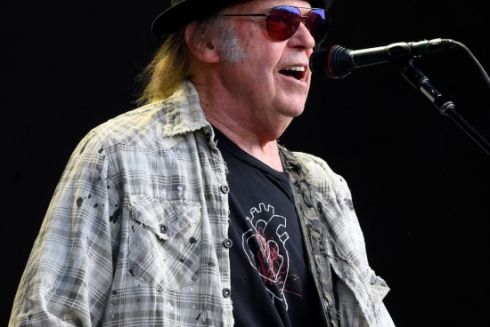 Канадський музикант Ніл Янг зіграє безкоштовний концерт у Києві