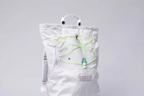 Pilsok выпустил коллекцию рюкзаков из переработанных подушек безопасности