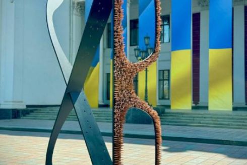 На Думській площі в Одесі відкрили експозицію італійських та місцевих митців