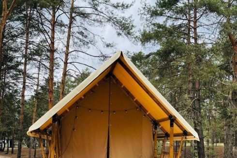 Лучшее за неделю: Где отдохнуть в глемпинге и почему киевлянин покинул бизнес ради натуризма