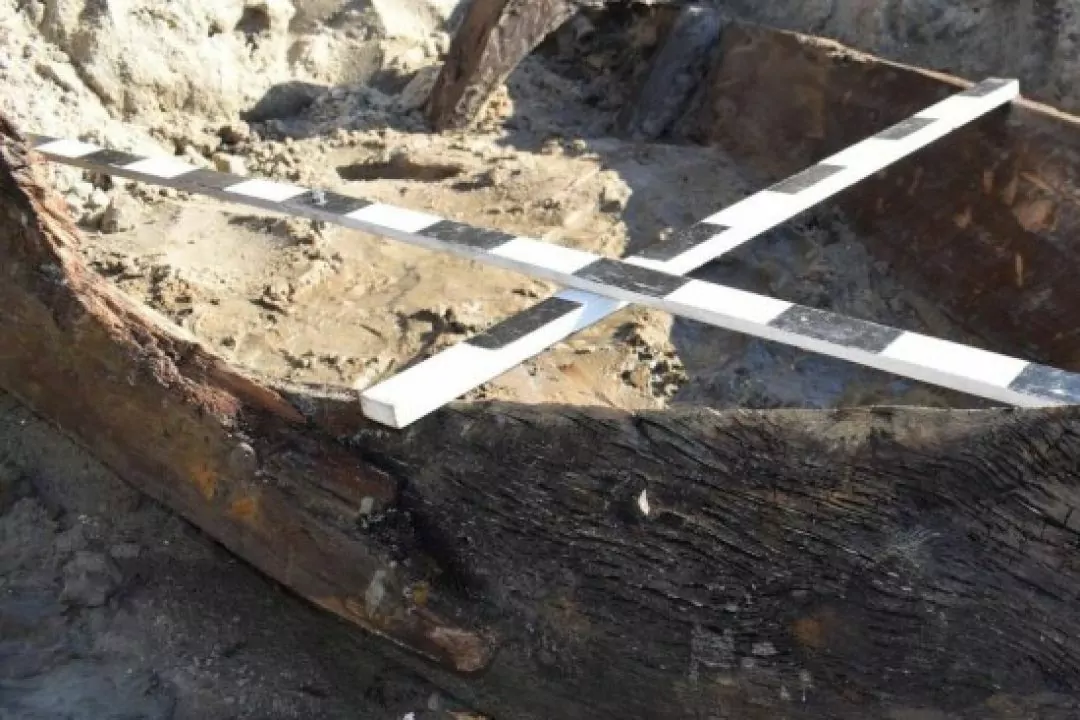 Біля Чернігова знайшли старовинний дерев&rsquo;яний човен: фото