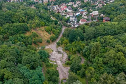 На Солом'янці зупинили забудову поряд із ландшафтним парком