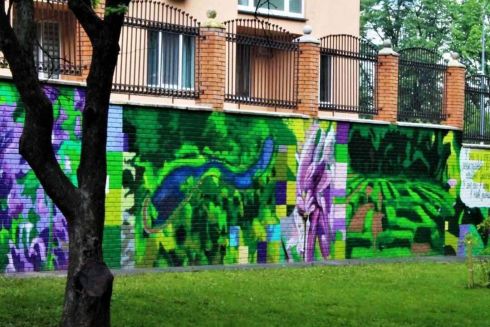 Фото: у парку «Відрадний» з'явився найдовший в Україні історичний мурал