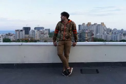 Лучшее за неделю: Как живут люди без отпусков и как киевляне переехали в Одессу