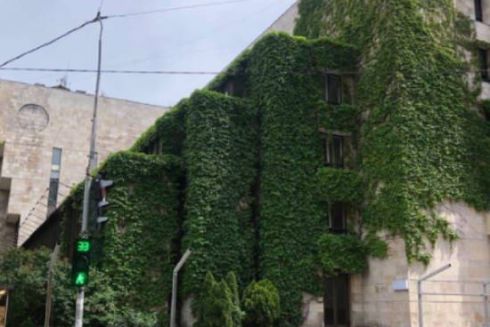 Владелец книжного магазина-кафе «Сенс» заинтересован в покупке «Квітів України»