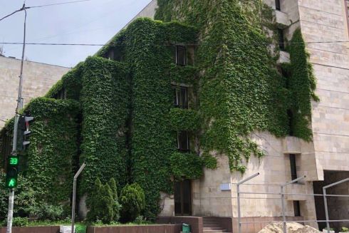 Забудовник "Квітів України" програв суд проти активіста та має відшкодувати витрати