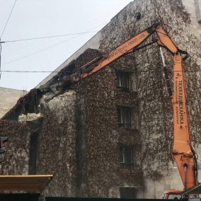 Застройщик пытался возобновить работы в здании “Квіти України”: активисты вызвали полицию