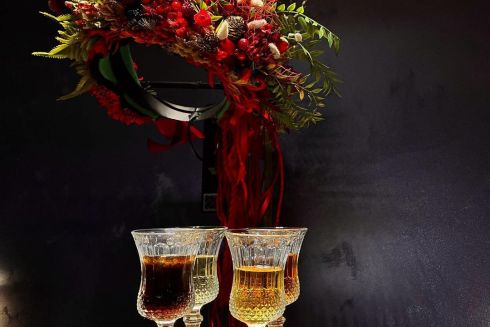 Рядом с Майданом открылась киевская «наливная» с питьевым медом и лавандовым спотыкачем