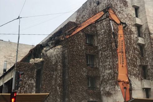 Застройщик пытался возобновить работы в здании &ldquo;Квіти України&rdquo;: активисты вызвали полицию