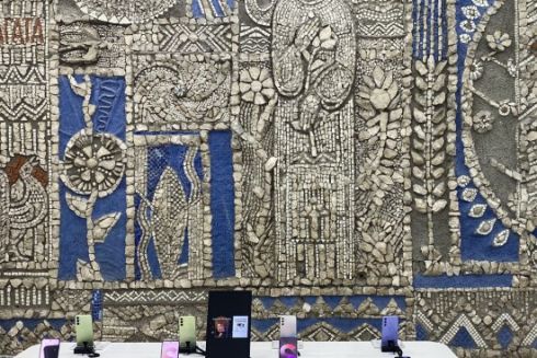 Магазин в Івано-Франківську зберіг мозаїку 1960-х, зробивши її частиною інтер’єру