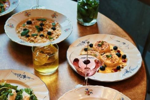 Возле метро «Славутич» открыли кофейню-бар «Центр города» с завтраками all day