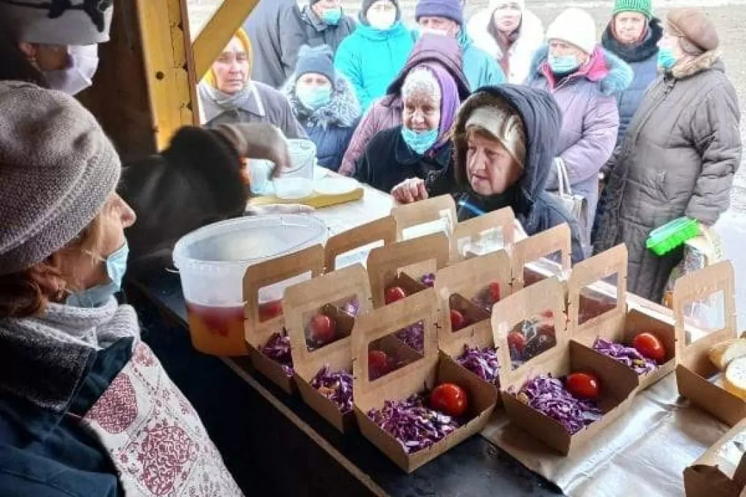 &ldquo;Жизнелюб&rdquo; раздает бесплатные обеды в Киеве: адреса