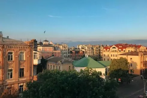 Ринок оренди житла в Києві починає зростати: з початком війни він впав на 40%