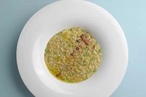 Ризотто с зеленым горошком: сезонный рецепт из Венеции