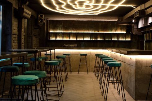 На Подоле открылся ресторан Once Upon a Time с блюдами различных кухонь в авторском исполнении