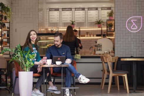 Неподалік вокзалу відкрилася кав'ярня “Бла Бла Кава”: подають каву “Бавовна”, тости і вино