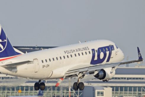 Українці забезпечили рекордні прибутки польським авіакомпаніям у 2023 році