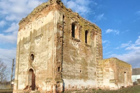 На Київщині хочуть відновити старовинну Свято-Троїцьку церкву: як долучитись до проєкту