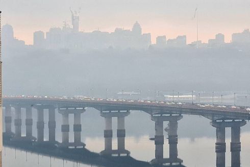 У Києві пролунала серія вибухів: є влучання у Печерському районі