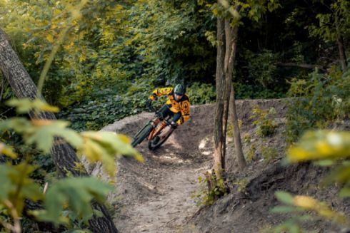 На Протасовому Яру відкрили гірський велосипедний парк: фото