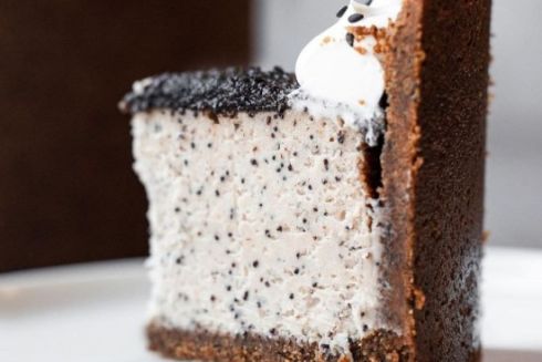 Завтраки all day и самая большая коллекция чизкейков: на Рыбальском острове открыли кондитерскую Сheesecake Family