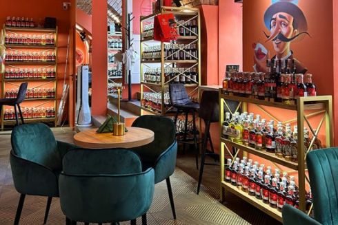 У Празі відкриють український бар-магазин “Наливки зі Львова”