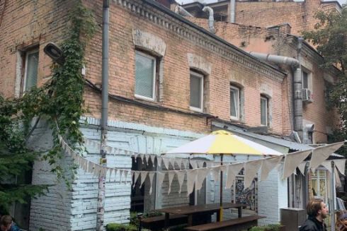 Кияни просять зберегти історичний флігель на Рейтарській без надбудови — петиція
