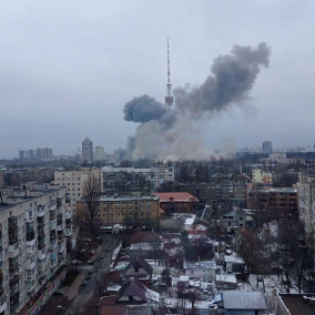 Фото: Российская ракета попала в киевскую телебашню