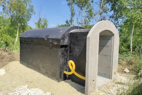 Фото: На Львівщині встановлюють перші укриття у вигляді будинків гобітів