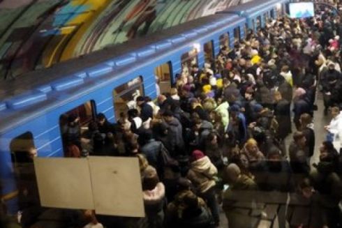 У метро Києва збільшують кількість поїздів після повітряної тривоги